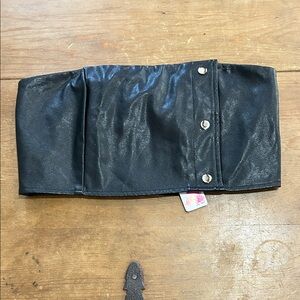 Woman’s Black Faux Leather Snap Crop Top Size Medium